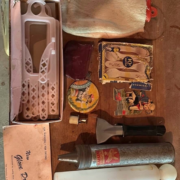 Rae Dunn Ceramic Base with Text - Picture 2 of 7